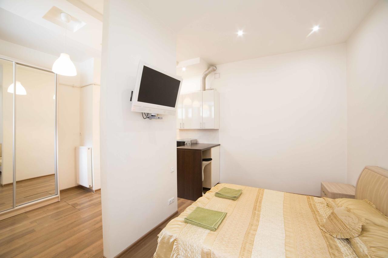 Apartment Chornovola 11 Centre